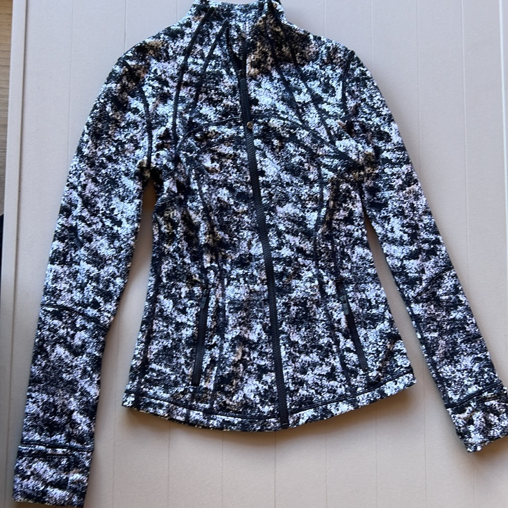 Lululemon Jacket Euc